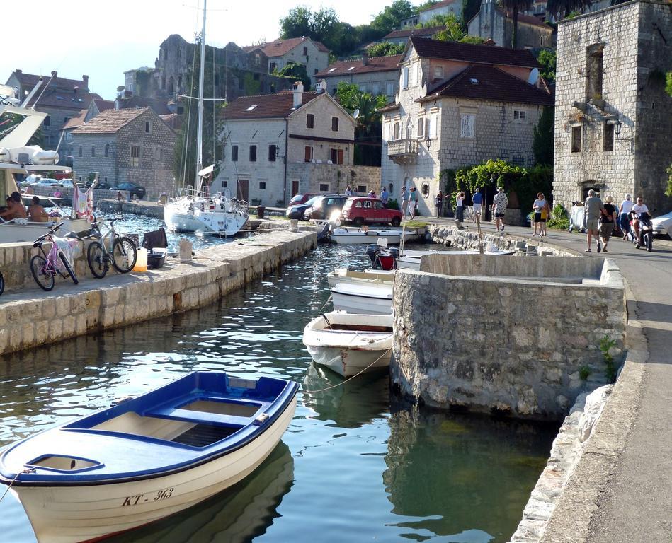 Apartment Villa Venezia Perast Eksteriør billede